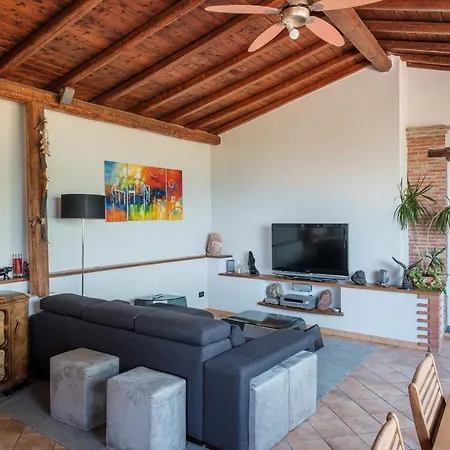 Villa Sicilian Sunrise Host Trecastagni