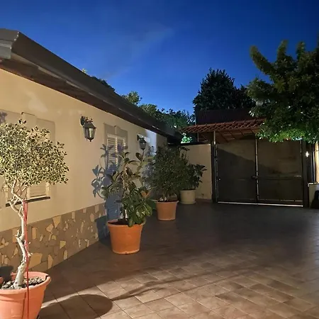 Sicilian Sunrise Host