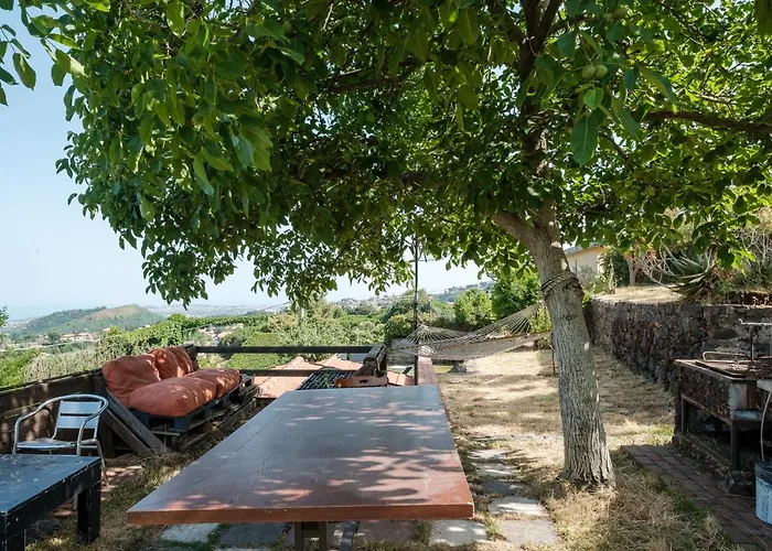 Sicilian Sunrise Host Villa Trecastagni