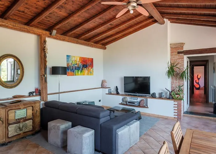 Villa Sicilian Sunrise Host Trecastagni